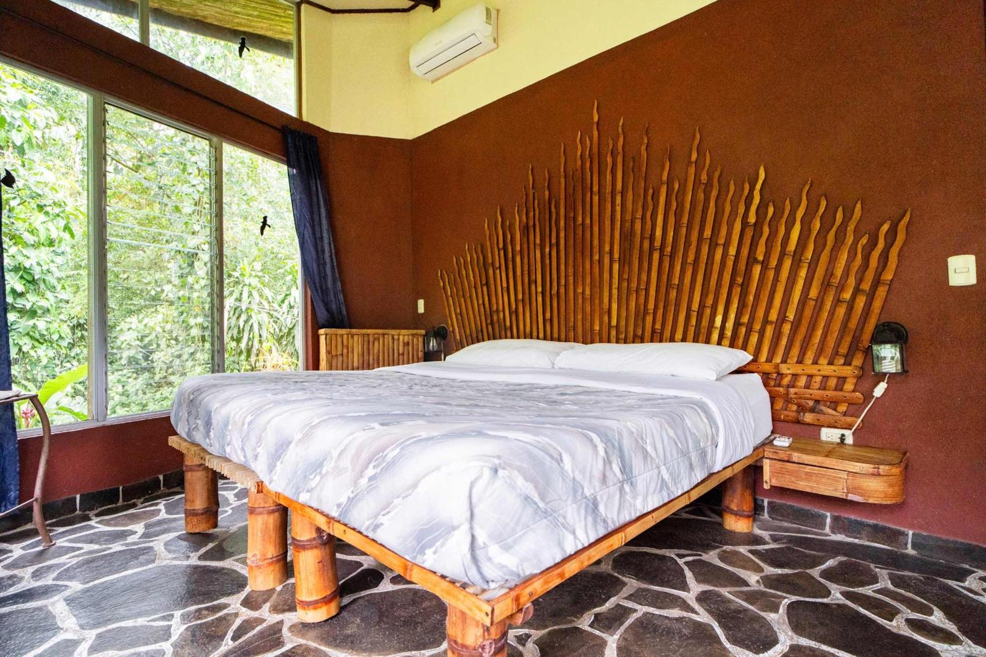 Bed and Breakfast Heliconia Island Las Horquetas Exterior foto