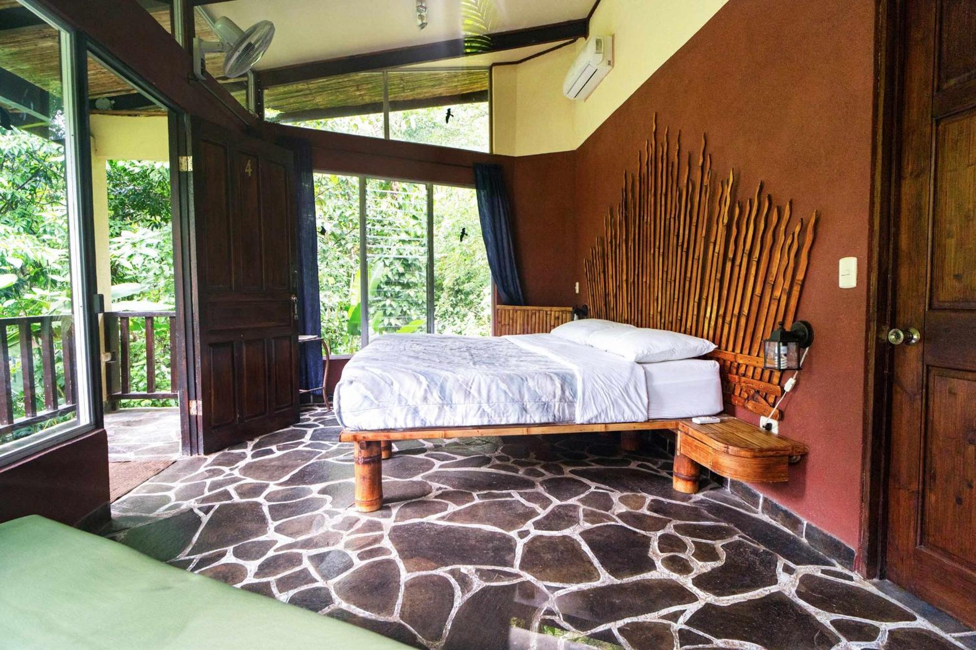 Bed and Breakfast Heliconia Island Las Horquetas Exterior foto
