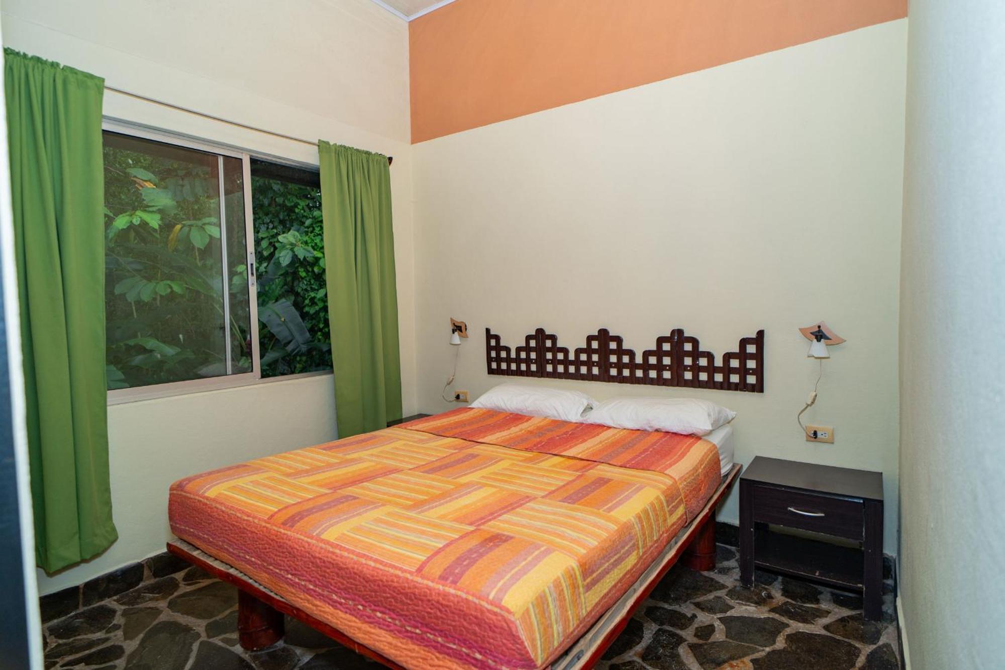 Bed and Breakfast Heliconia Island Las Horquetas Exterior foto