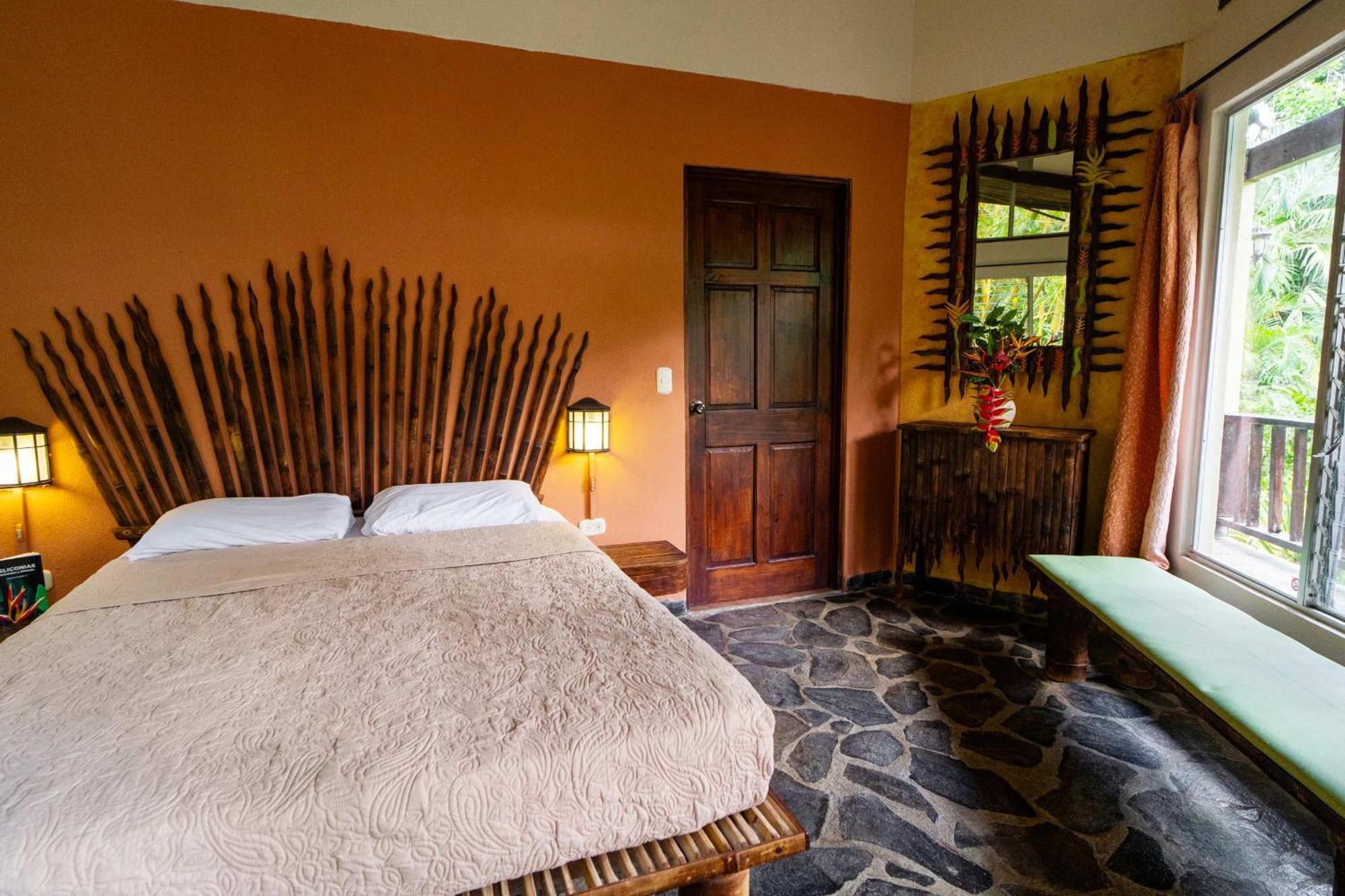 Bed and Breakfast Heliconia Island Las Horquetas Exterior foto