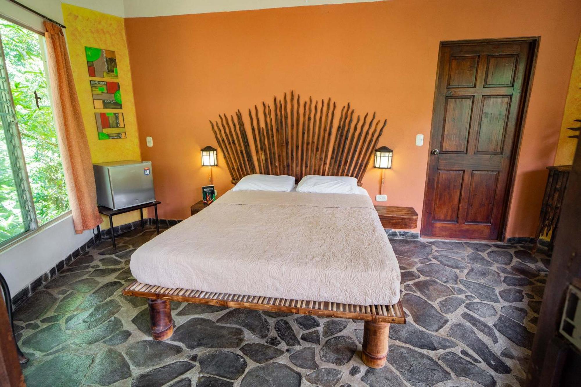 Bed and Breakfast Heliconia Island Las Horquetas Exterior foto