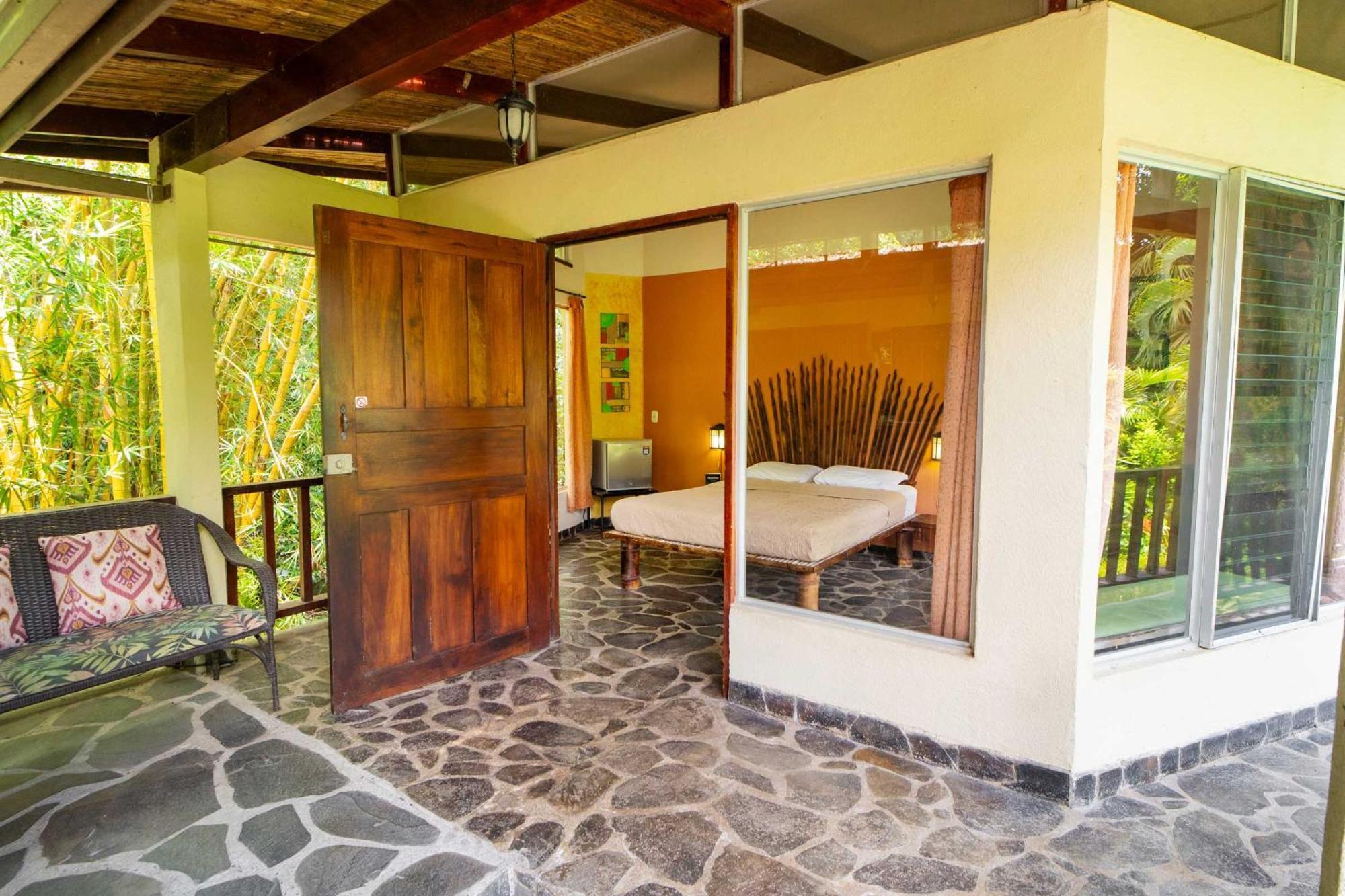 Bed and Breakfast Heliconia Island Las Horquetas Exterior foto