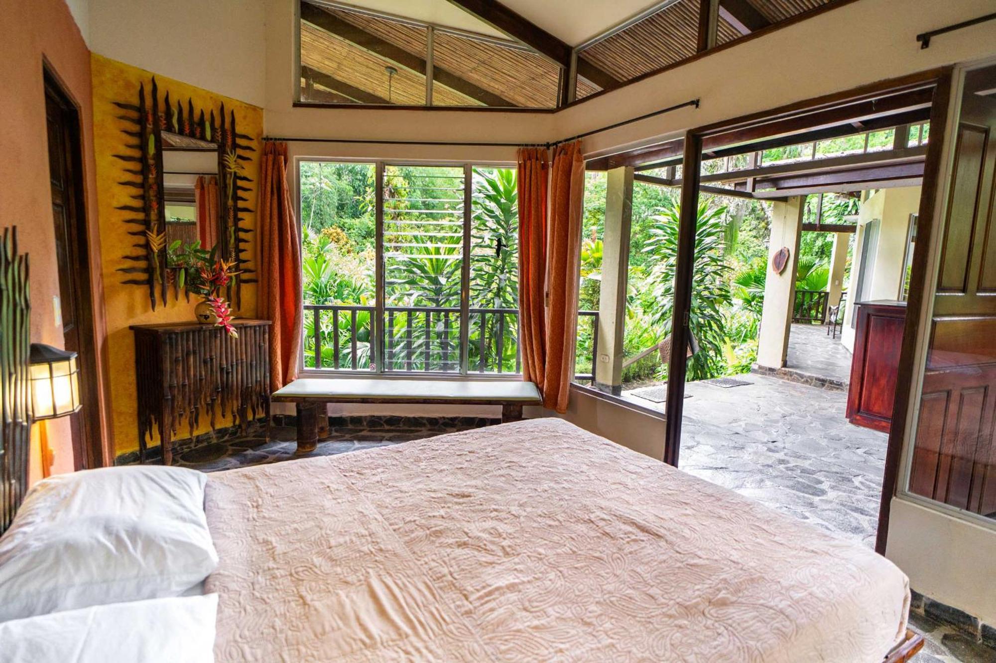 Bed and Breakfast Heliconia Island Las Horquetas Exterior foto